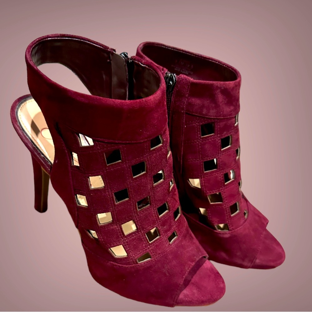 Maroon Jessica Simpson sz 9 heels
